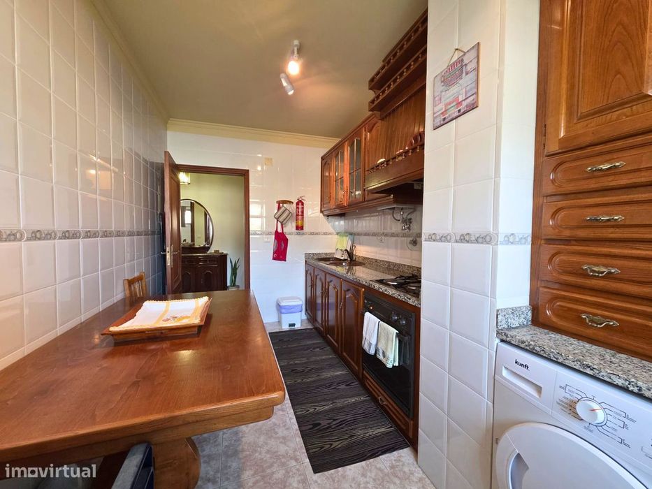 Apartamento T1 com garagem em Areosa, Viana do Castelo