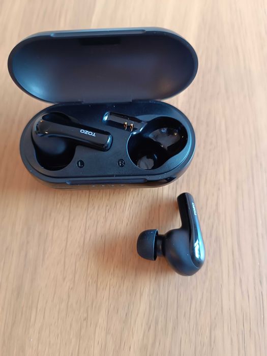 Auriculares bluetooth Tozo A2 preto