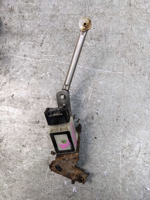 Renault Laguna II LIFT Czujnik Poziomowania Świateł Xenon Tył Tylnych