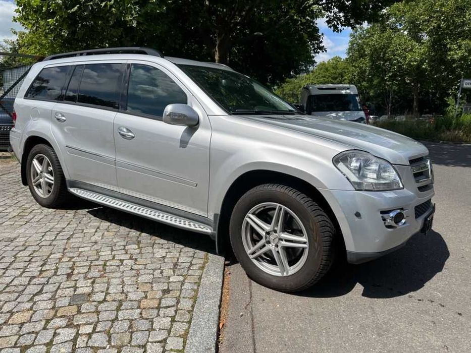 Mercedes- Benz  GL450/ Na części