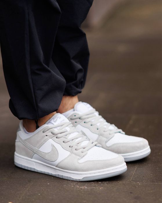 Nike SB Dunk Low Grey White