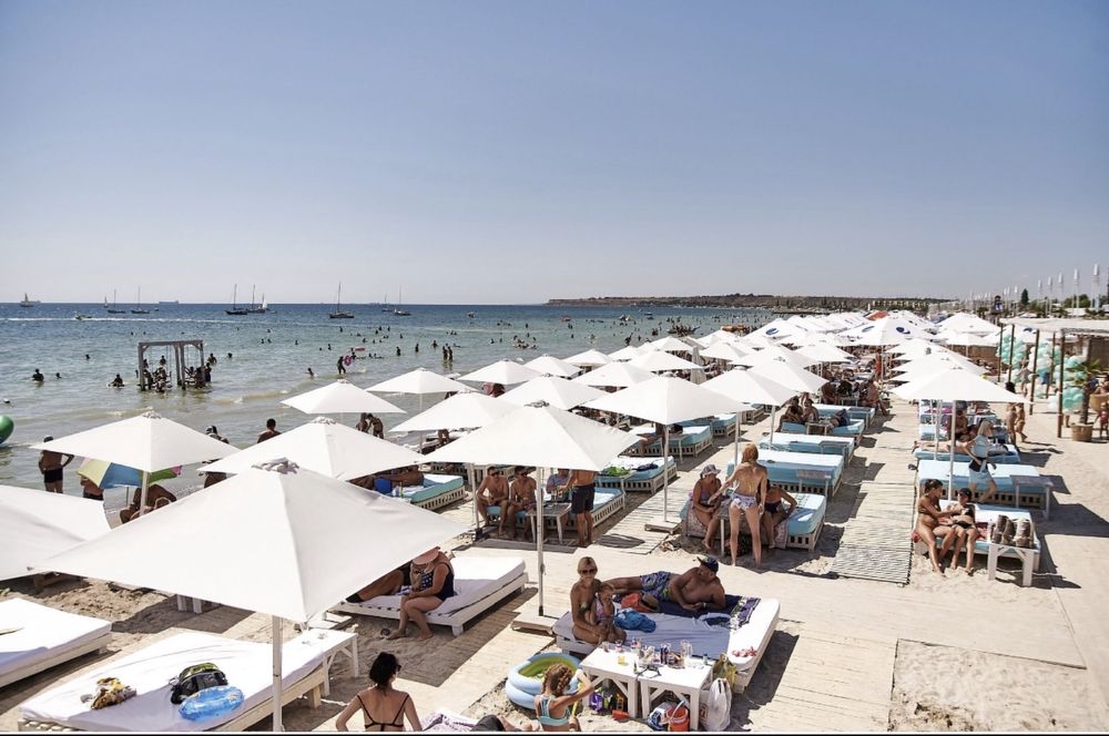 Не мечтай о море — живи у него