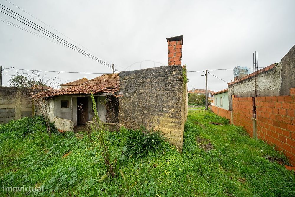 Moradia T2 para venda