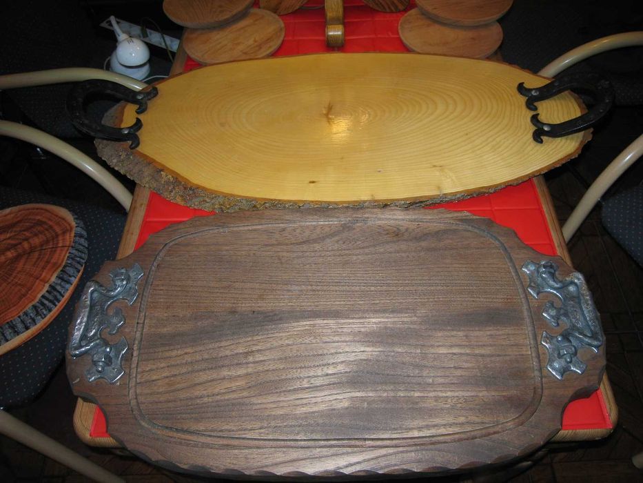 Taca z plastra drewna