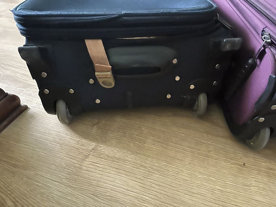 Продам валізи Traveleze (є два кольори на вибір)