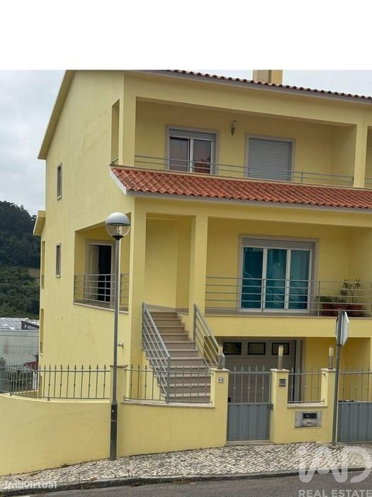 Casa / Villa T3 em Santa Catarina de 275,00 m2