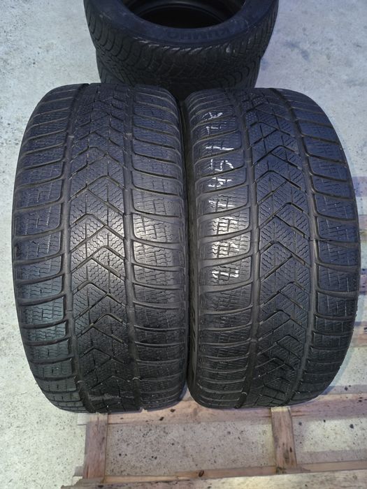 Opony zimowe Pirelli SottoZero3 235 45 R18 98V