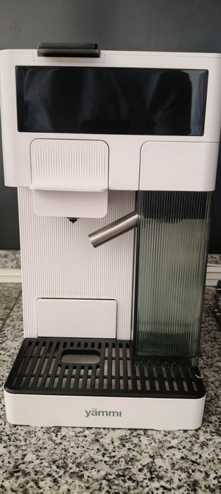 Máquina de Café Yämmi 4 em 1 (Compatível Nespresso, Dolce Gusto, Delta Q)