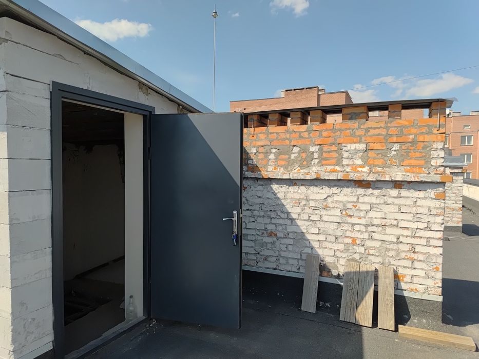 Продається дворівнева квартира в м.Васильків  з власною терасою