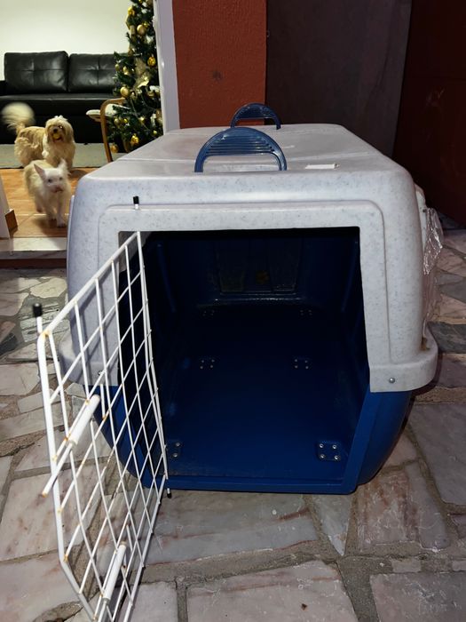 Caixa transportadora para cães