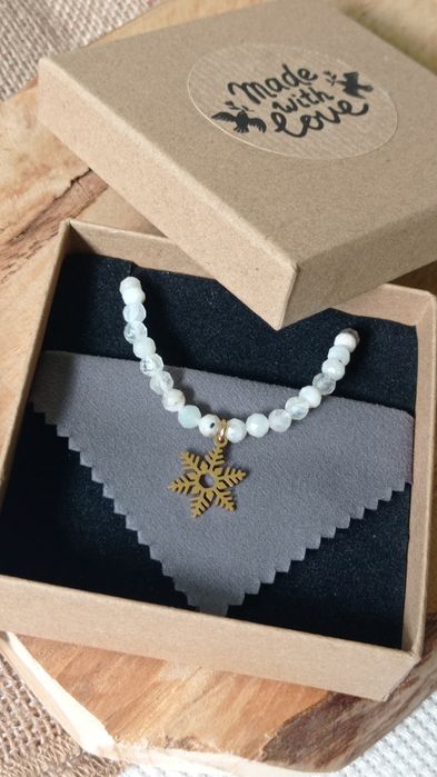 Naszyjnik damski z zimową gwiazdką, płatkiem śniegu