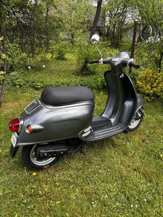Скутер Honda giorno