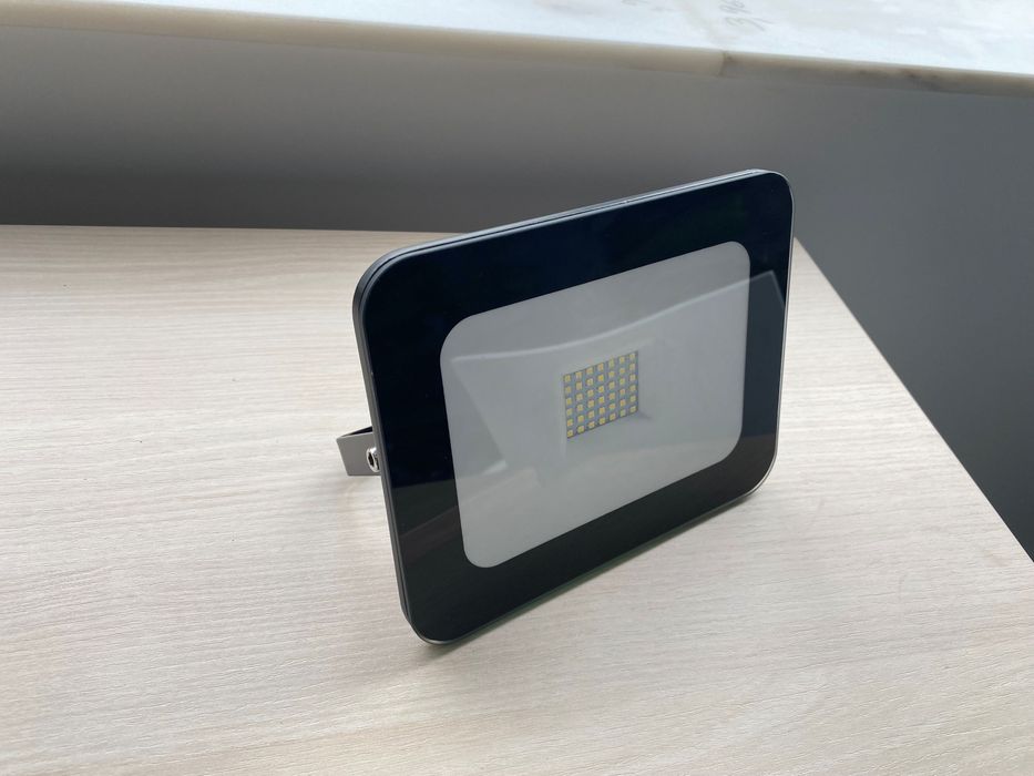 Projetores LED 30W – UltraSlim | Alta Potência e Eficiência
