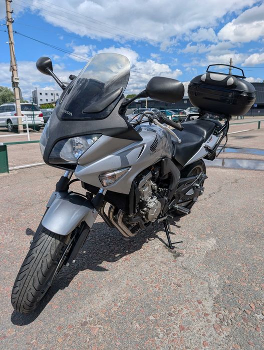 Мотоцикл Honda CBF600S MoToBaZa