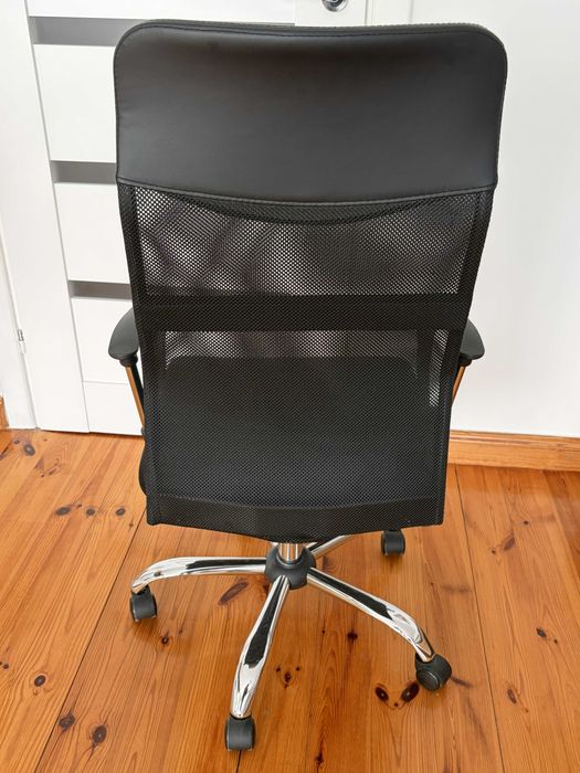 Krzesło biurowe BILLUM czarny