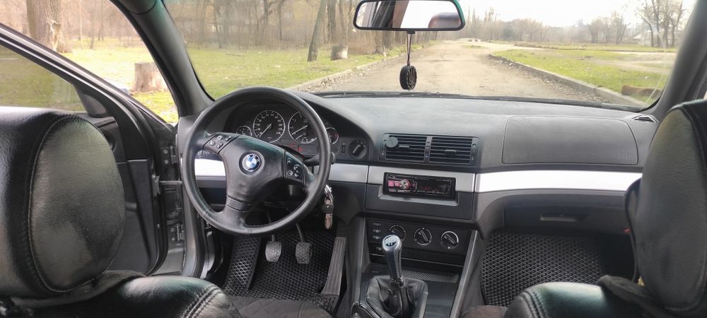 Продам BMW е39.М54.2.2