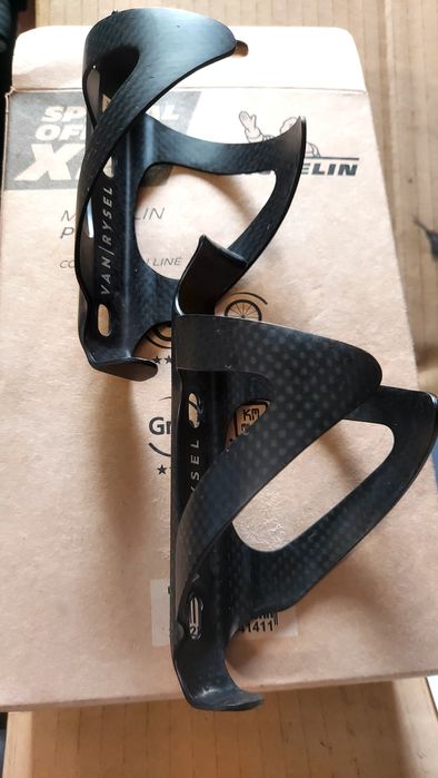 V..Porta bidons Vanrysel em carbono