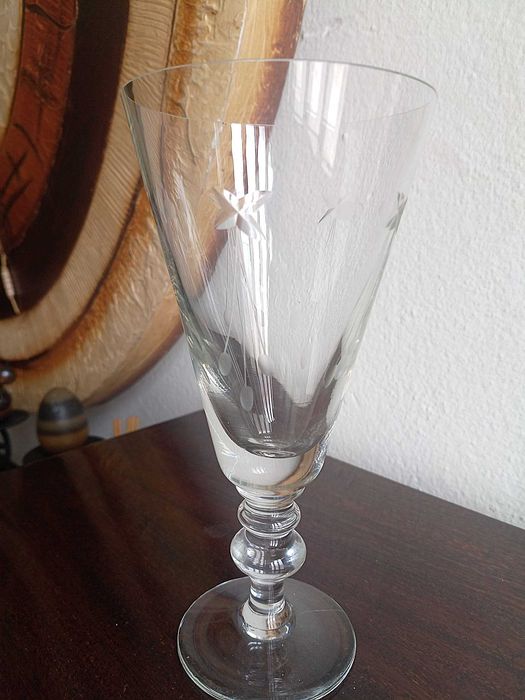 Conjunto de decantador com tampa e copos em meio cristal