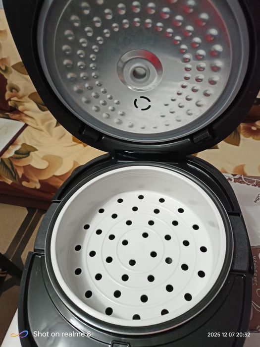 Мультиварку Filips HD4749