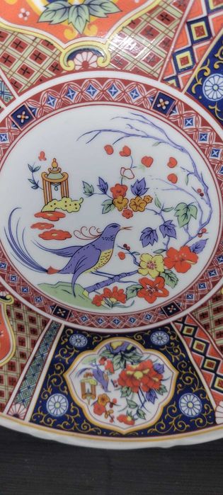 Prato Decorativo em Porcelana Japonesa – Estilo Imari (Marcado)