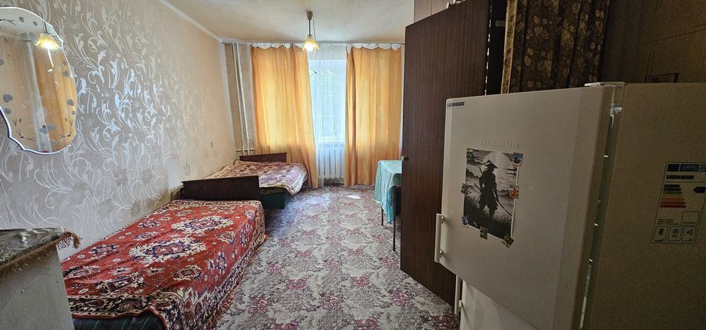 Оренда кімнати в гуртожитку Клініка