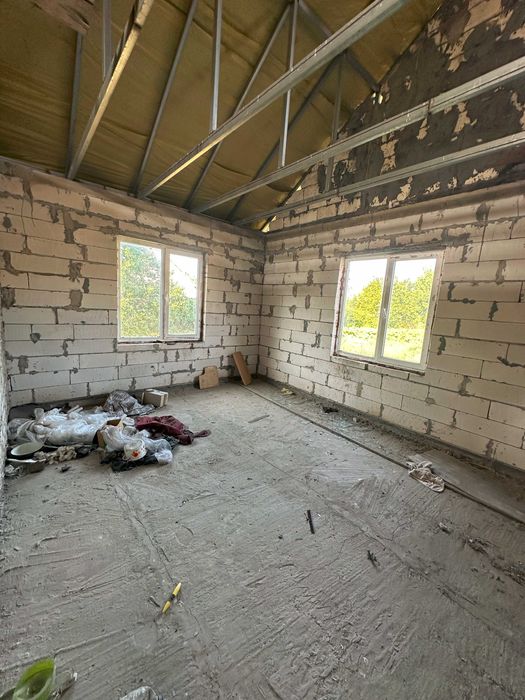 Продам капітальний житловий будинок, 10 хвилин від метро Індустріальна