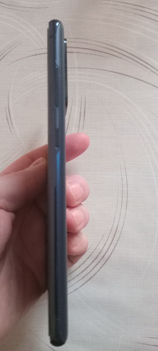 Самсунг S 21 FE в хороших руках.