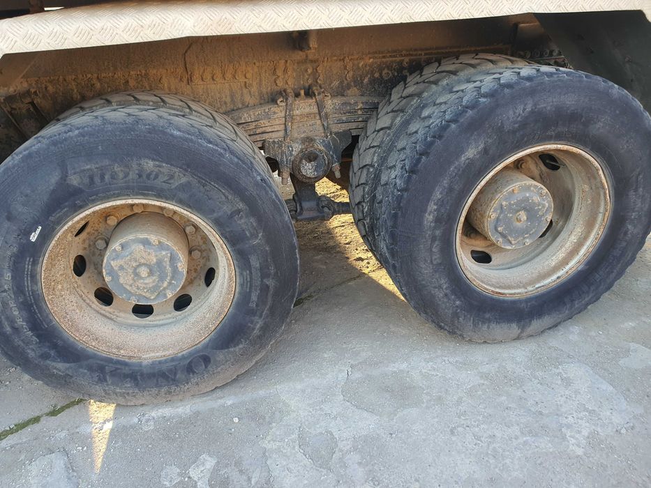 Iveco eurotrakker 10x4