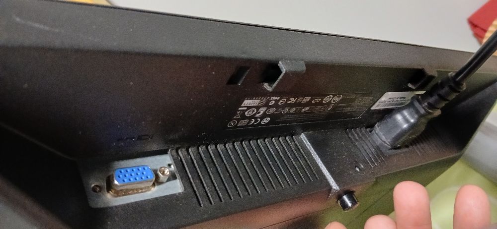 Monitor DELL em muito bom estado.