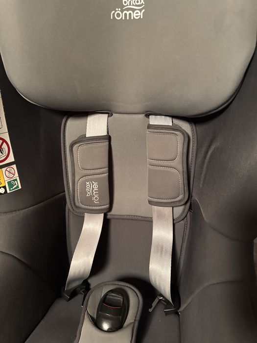 Britax Römer Dualfix M Plus obrotowy fotelik