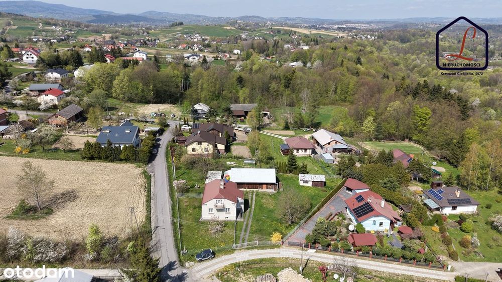 Dom z zabudowaniami gospodarczymi. Sękowa pow. gorlicki