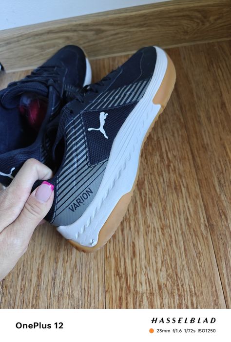 Buty sportowe Puma varion halowe stabilityframe 40 wiązane sneakersy