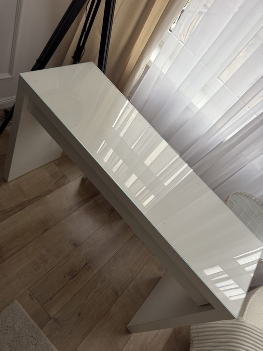 Toaletka ikea malm z szklanym blatem