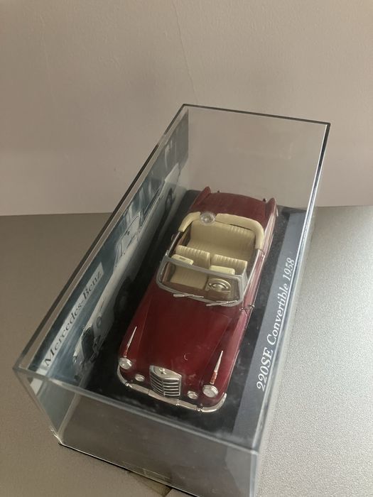 Miniatura Mercedes-Benz 220SE Convertible de 1958