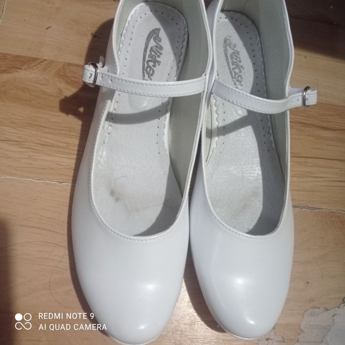 Buty, pantofle komunijne szeroka stopa rozm 38 jak nowe