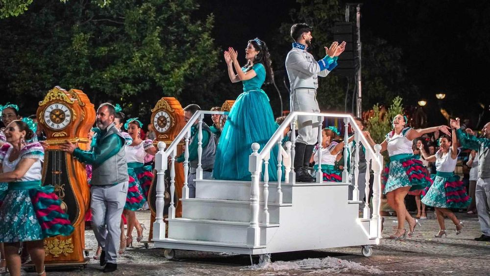 Marchas Populares trajes