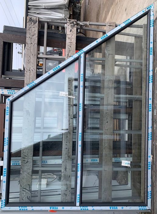 Скошене вікно Veka 70 антрацит