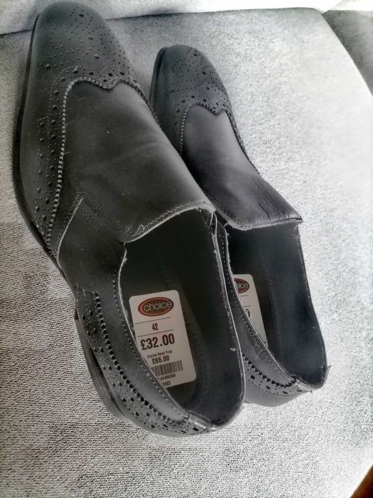 Nowe męskie buty Hush Puppies czarne rozmiar 42