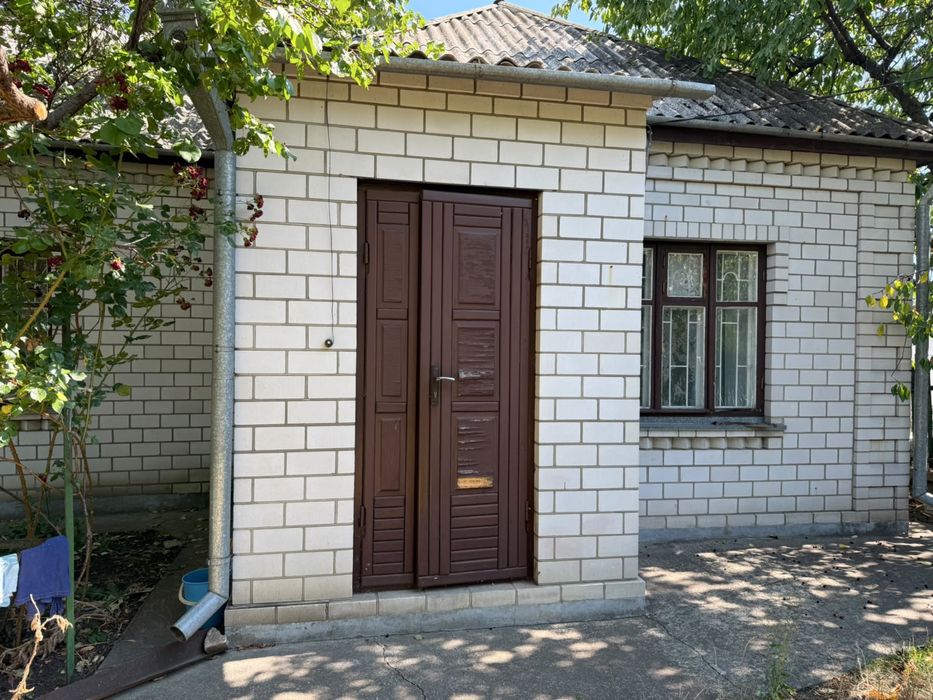 Продам будинок в центрі міста
