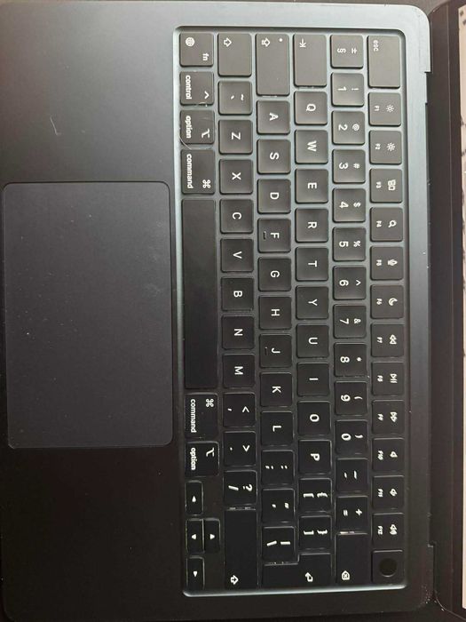 MacBook Air M2 13,6” | 8GB RAM | 256GB SSD | Pełen zestaw + mysz