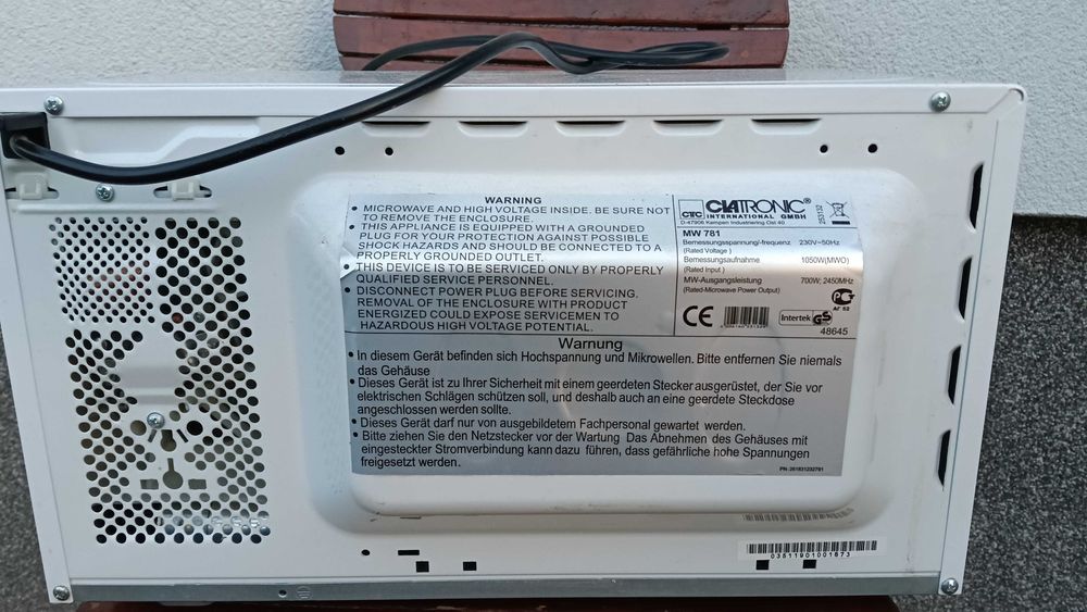 kuchenka mikrofalowa Clatronic  MW 781
