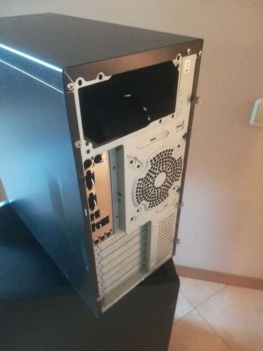 Корпус системного блока компьютера