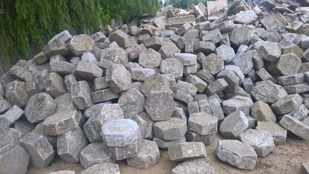 trylinka ,kostka prostokątna , tłuczeń  , kruszywo