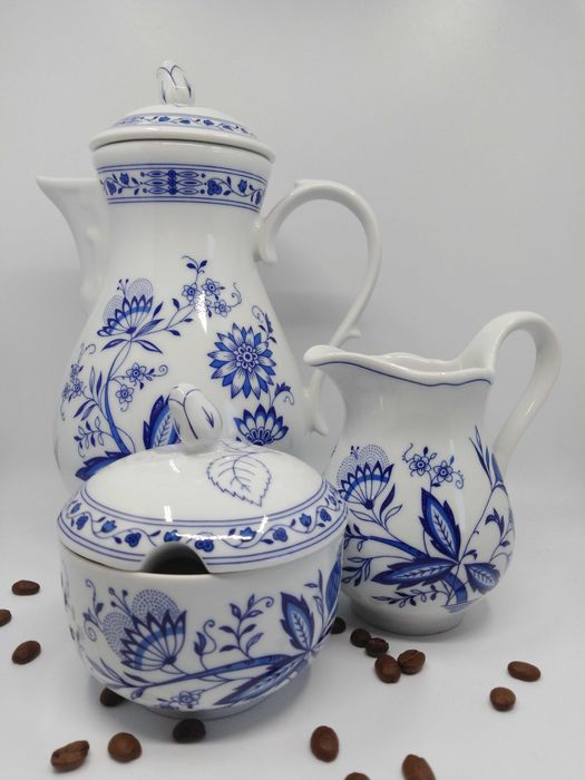 Mlecznik cukiernica dzbanek, trio, porcelana