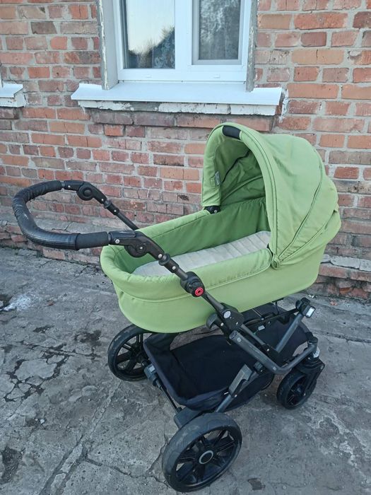Продам дитячу коляску.