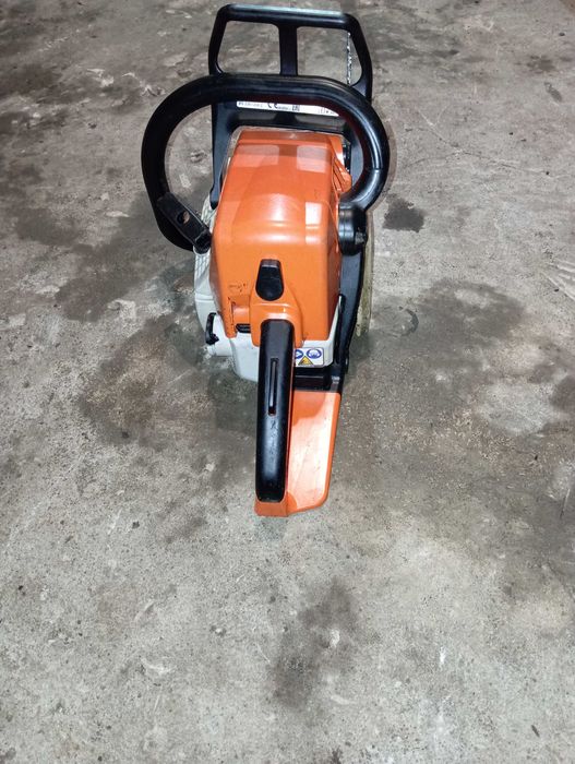 Продам бензопилу штиль 230.