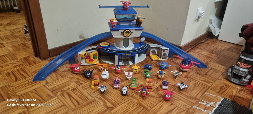 SUPER WINGS Aeroporto Super Asas