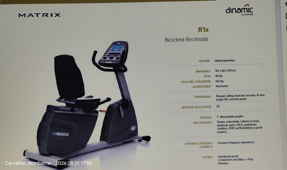 Bicicleta Ergométrica semi Nova, reclinada, com ajustes, painel digital e muitas funcionalidades.