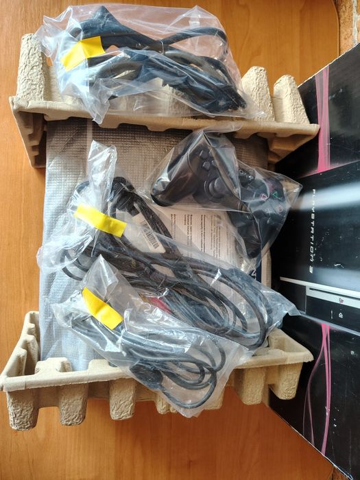 Sony PlayStation 3 PAL колекційний комплект консоль з повним комплектом 5 Регіон