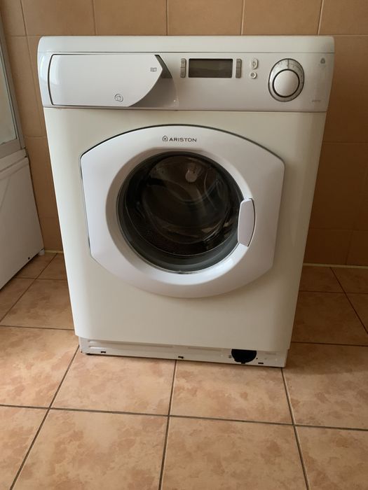 Пралка Арістон